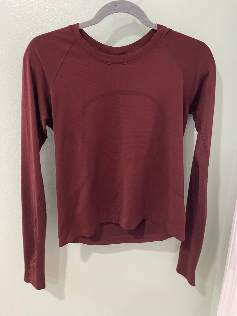 Lululemon Long-Sleeve Women’s Top in Burgundy
